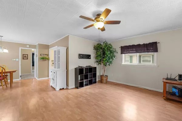 Fond Du Lac, WI 54935-3718,55 ROYAL AVE