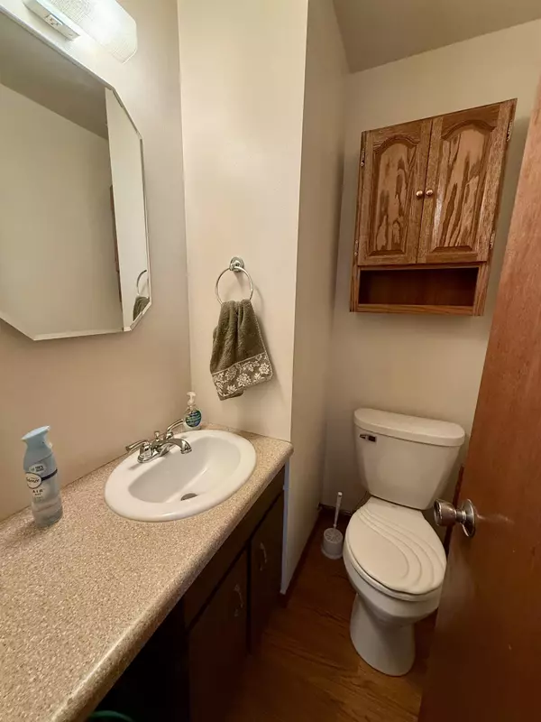 Oshkosh, WI 54901,1861 WISCONSIN ST