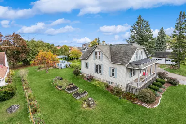 314 COLUMBUS AVE, Brillion, WI 54110