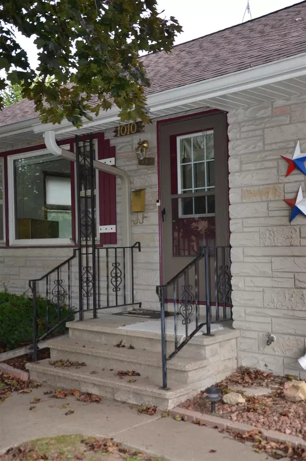 New London, WI 54961,1010 SMITH ST