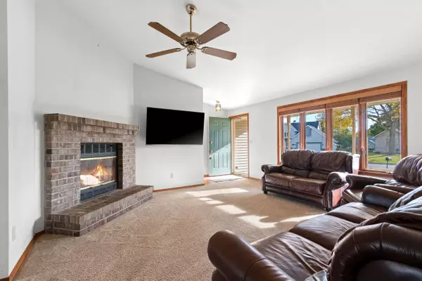 De Pere, WI 54115-3601,1651 COLONY DR