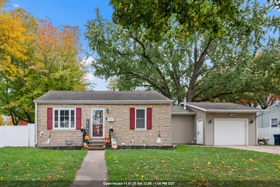 1203 SPENCE ST, Green Bay, WI 54304-2331