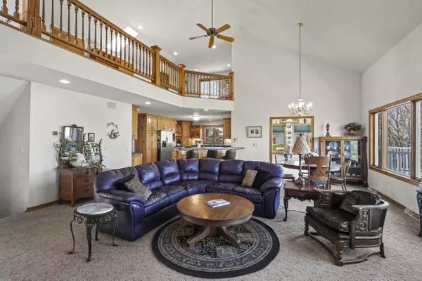 Hortonville, WI 54944,W8924 SPRING RD