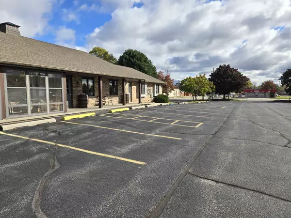 De Pere, WI 54115-1443,121 N 10TH ST