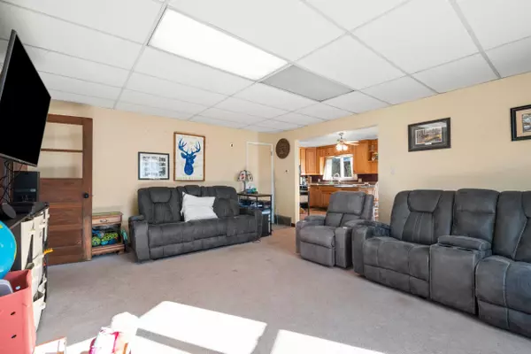 Cecil, WI 54111,106 N LEMKE ST