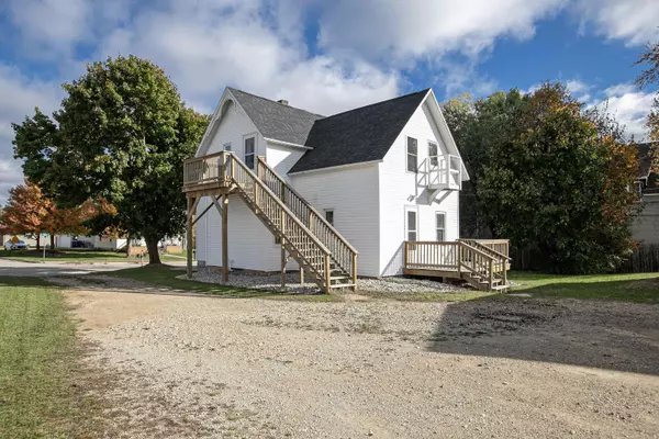 Hortonville, WI 54944,626 W MAIN ST