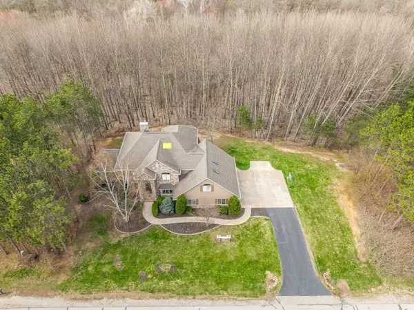 Suamico, WI 54313-8378,3062 HAWK RIDGE TRL