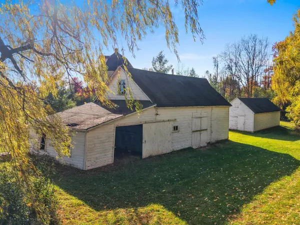 De Pere, WI 54115-8660,2353 OLD PLANK RD