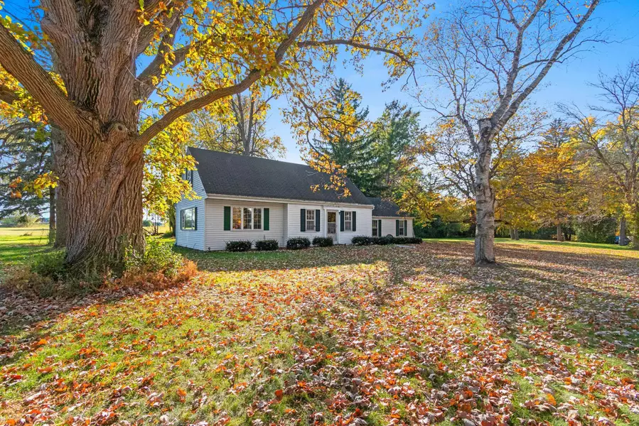 2353 OLD PLANK RD, De Pere, WI 54115-8660