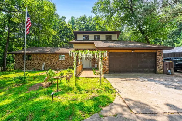 Redgranite, WI 54970,W4609 S PEARL LAKE RD