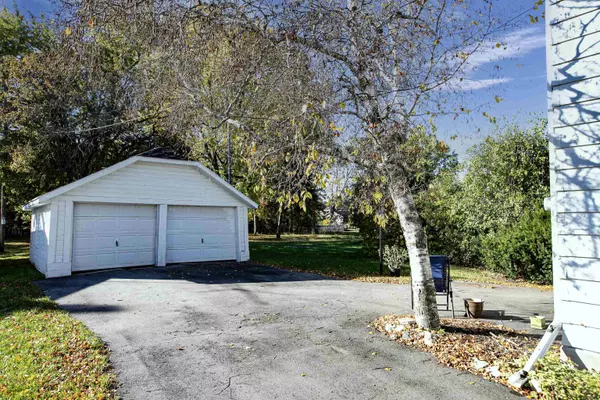 Fond Du Lac, WI 54935-2422,248 E BANK ST