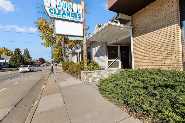 Oshkosh, WI 54901,754 N MAIN ST