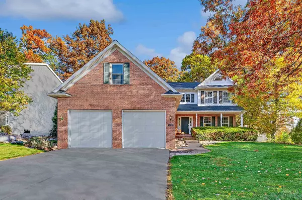 1450 WOODMONT WAY, Green Bay, WI 54313