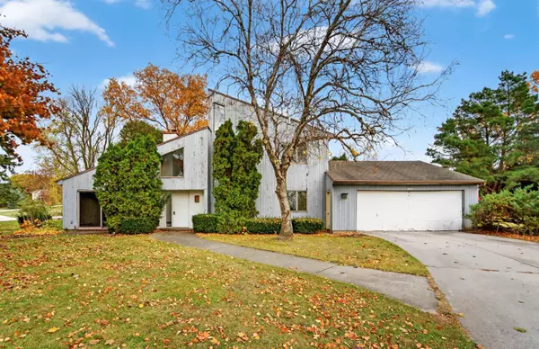 N7754 LEDGEVIEW SPRINGS DR, Fond Du Lac, WI 54937