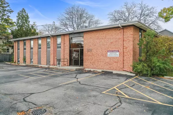 Green Bay, WI 54301-4840,828 CHERRY ST