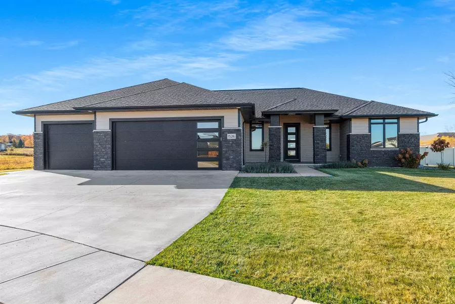 1526 RED HAWK LANDING TRL, De Pere, WI 54115-2311