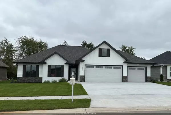 1432 CROSSROADS DR, De Pere, WI 54115