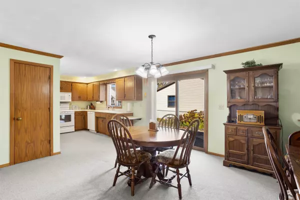 Menasha, WI 54952-1833,600 KAREN DR