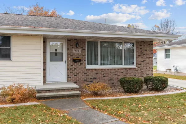 Kimberly, WI 54136,223 PAUL DR