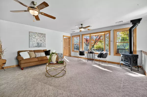 Larsen, WI 54947,7825 BOOM BAY HEIGHTS RD