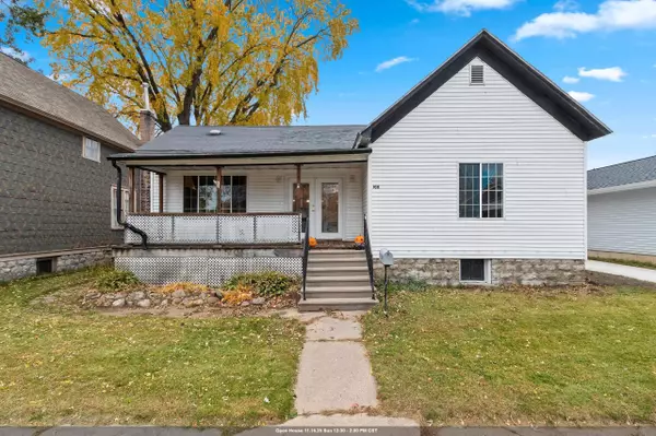 1011 BLAINE ST, Marinette, WI 54143-2238