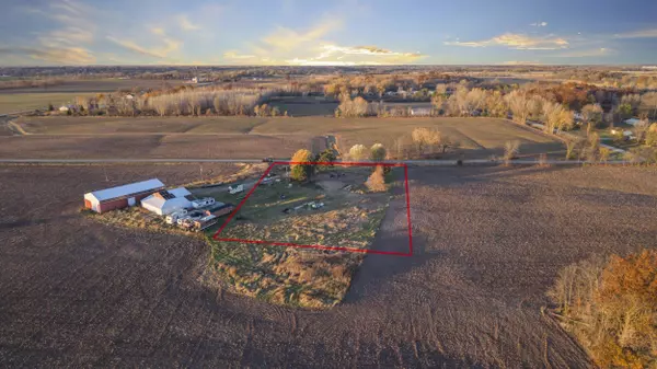 Hobart, WI 54115,1320 GENEVA RD