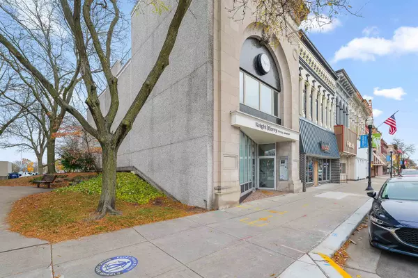 Fond Du Lac, WI 54935,69 S MAIN ST