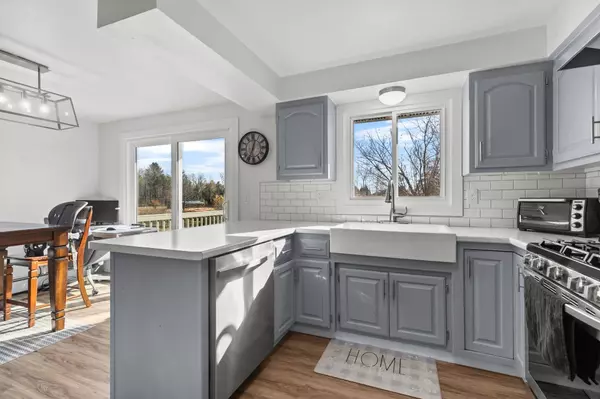 Suamico, WI 54173,1895 WILDWOOD DR