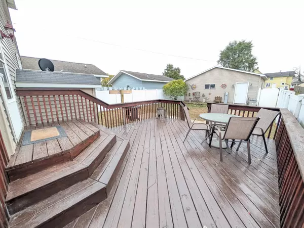 Marinette, WI 54143,723 WATER ST