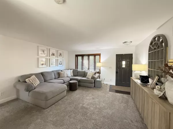 Oshkosh, WI 54904,975 HONEY CREEK RD