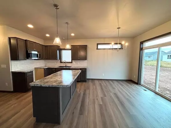 Kaukauna, WI 54130,2070 BEAR PAW TRL