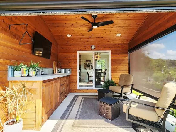 Fond Du Lac, WI 54937-8033,4 MISTRAL CT