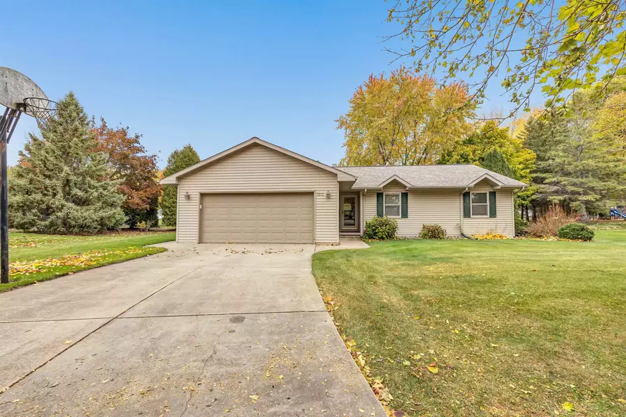 1213 DANENA DR, De Pere, WI 54115-1844