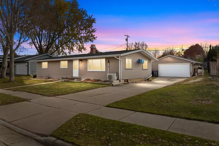 632 IDLEWILD ST, Kaukauna, WI 54130