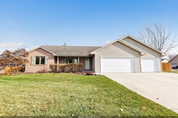 479 EARNHARDT CT, Green Bay, WI 54311-7769