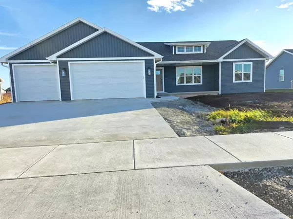 Kaukauna, WI 54130,2041 BEAR PAW TRL