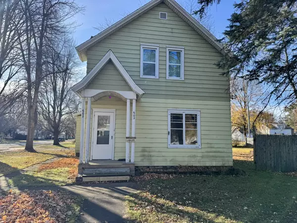 Shawano, WI 54166,602 W WESCOTT AVE