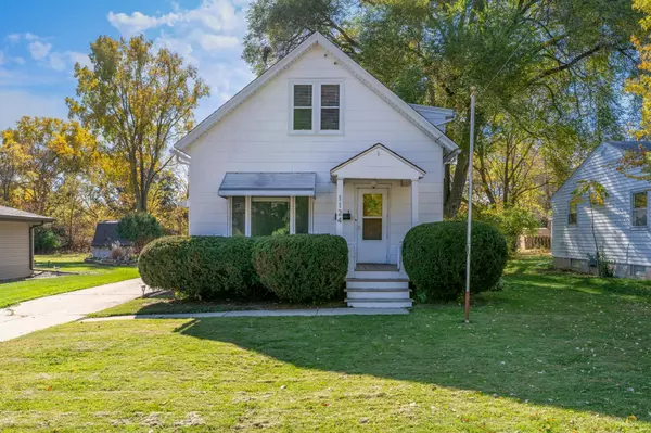 Green Bay, WI 54301-2422,1124 HASTINGS ST