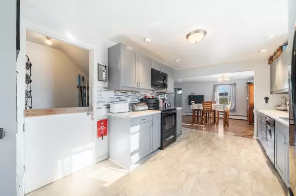 Menasha, WI 54952,1338 RACINE RD