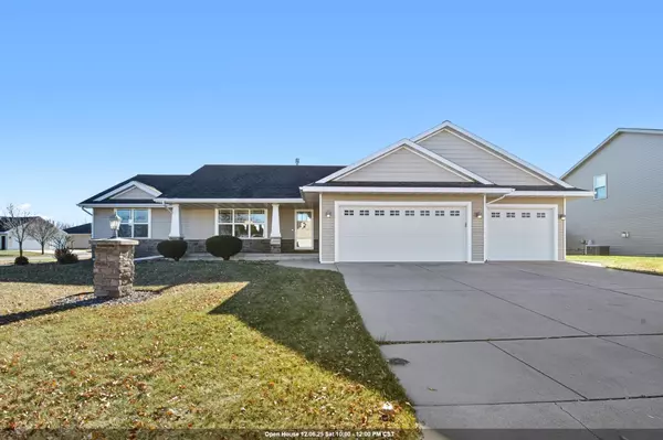 3090 BETH DR, Green Bay, WI 54311-7566