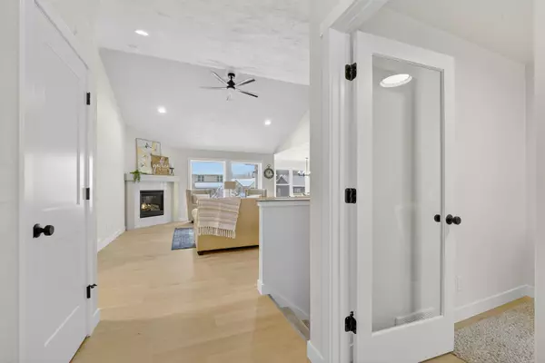 Menasha, WI 54952,W5845 ROUNDSTONE PL