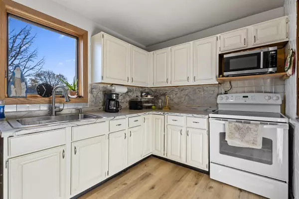 Manawa, WI 54949,330 MILL ST