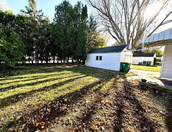 Green Bay, WI 54304,1707 12TH AVE