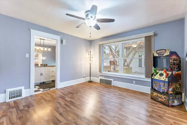 Green Bay, WI 54304,817 S OAKLAND AVE