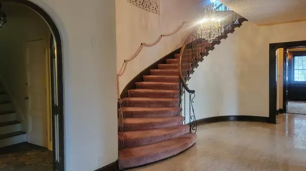 Green Bay, WI 54301-3207,1101 S MONROE AVE