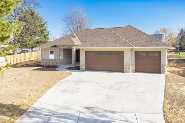 Green Bay, WI 54311,475 EARNHARDT CT