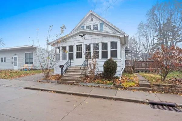 Oshkosh, WI 54901-5302,1318 BABBITZ AVE