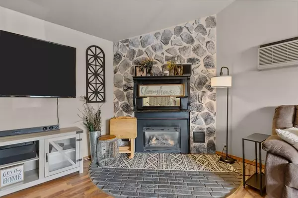 Van Dyne, WI 54979-9713,W7759 COUNTY RD N