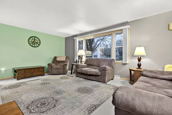 Oshkosh, WI 54902-4232,154 N LARK ST