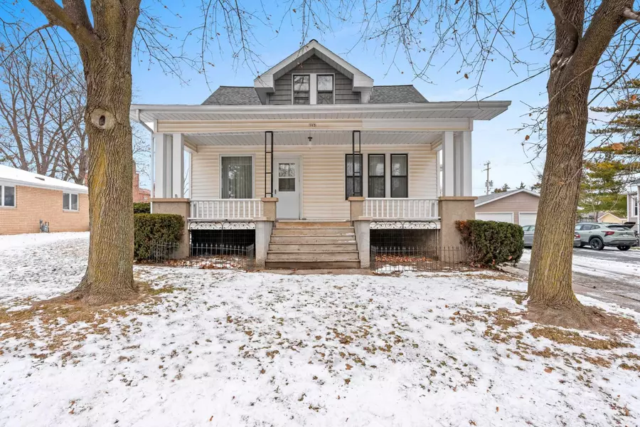 163 SUMMIT ST, Pulaski, WI 54162-9284